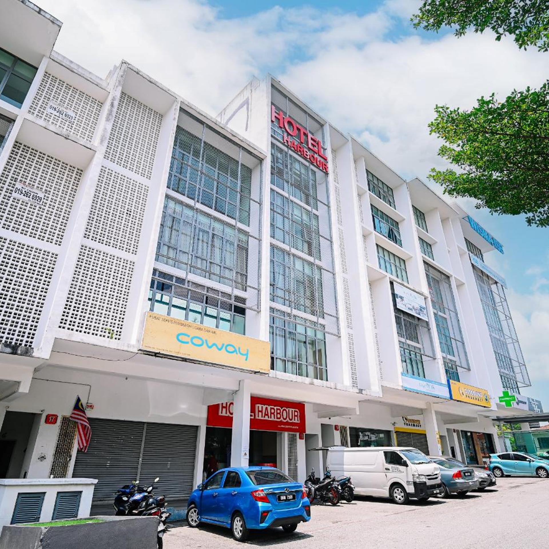 Harbour Hotel 38/42