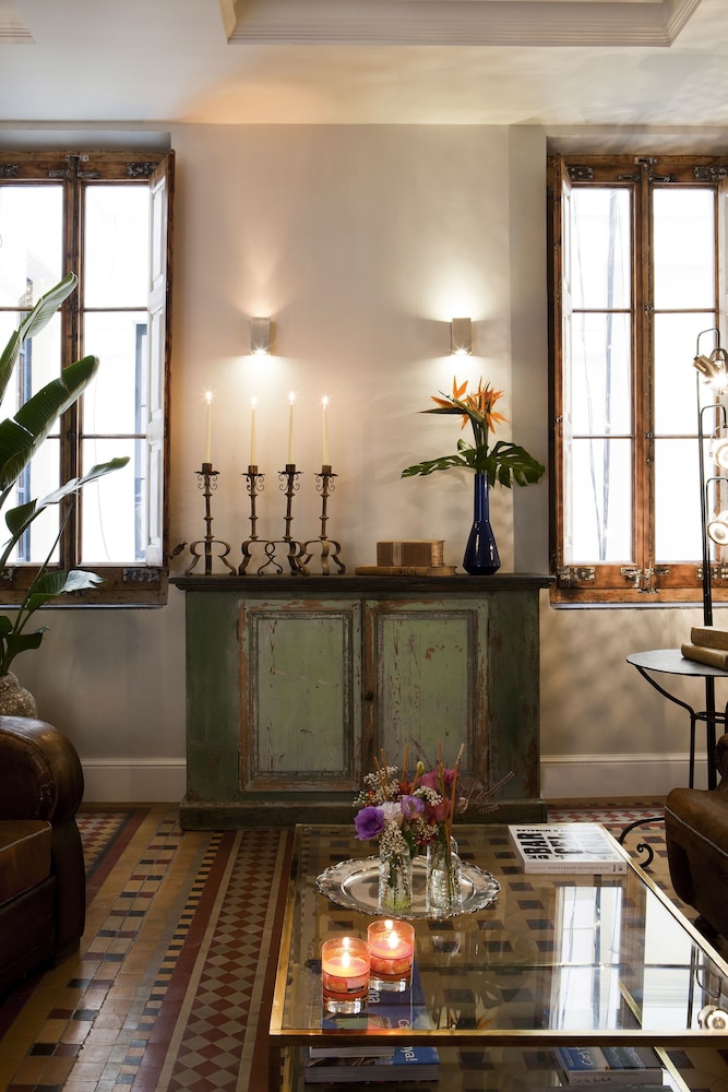 We Boutique Hotel 12/74