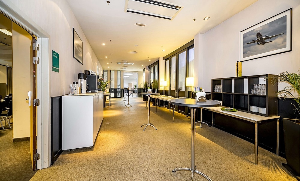 Park Inn By Radisson Liege Airport 55/81