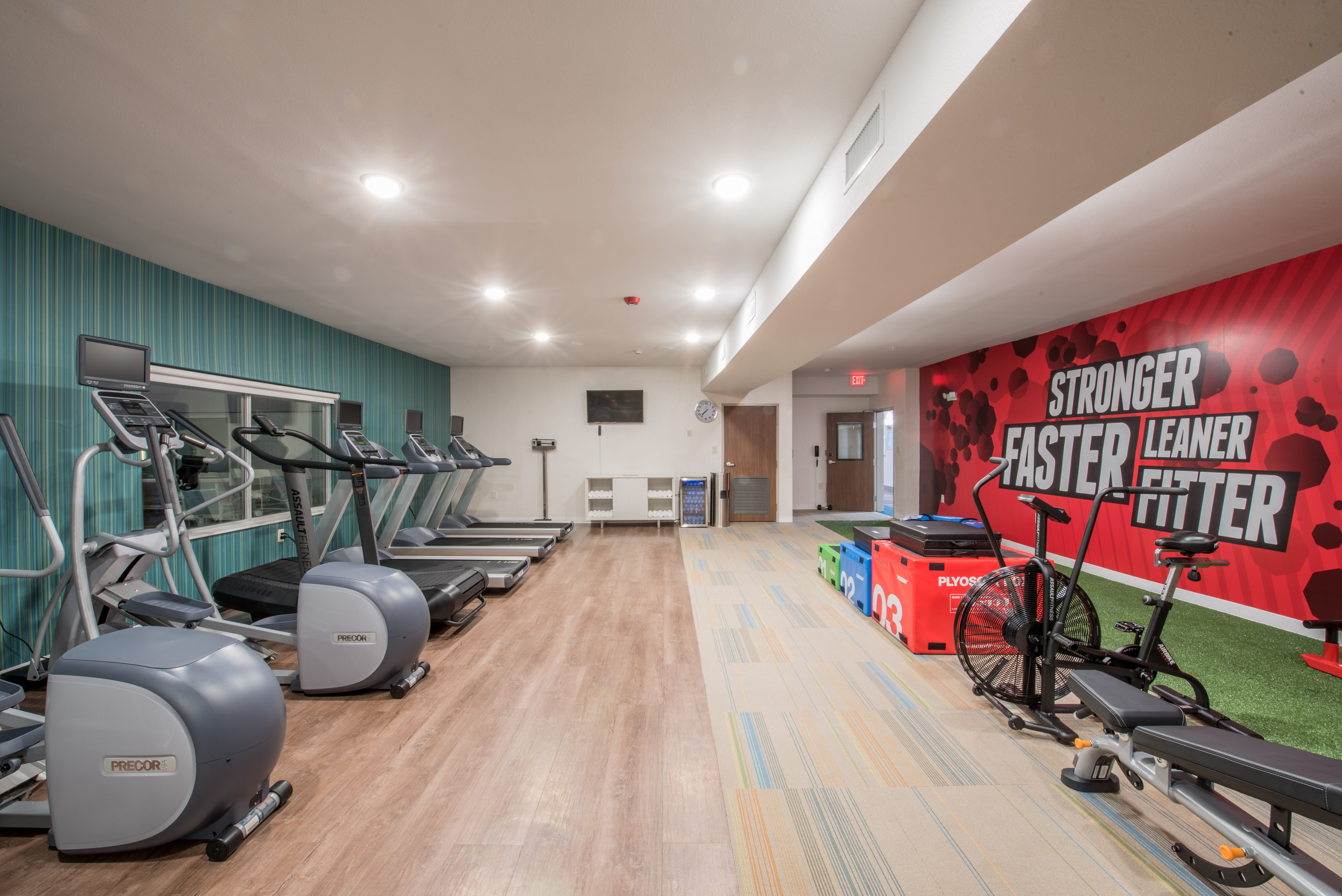 Holiday Inn Express and Suites Houston Westchase - Westheimer 41/59