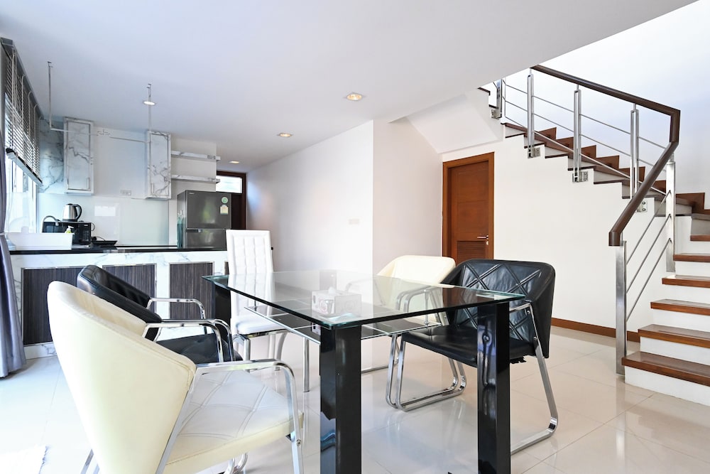 Golden Sea Pool Villa Heart of Hua Hin 50/50