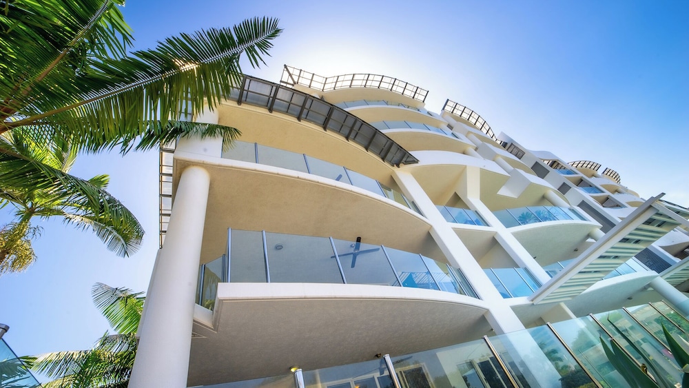 Waters Edge Apartments 2/50