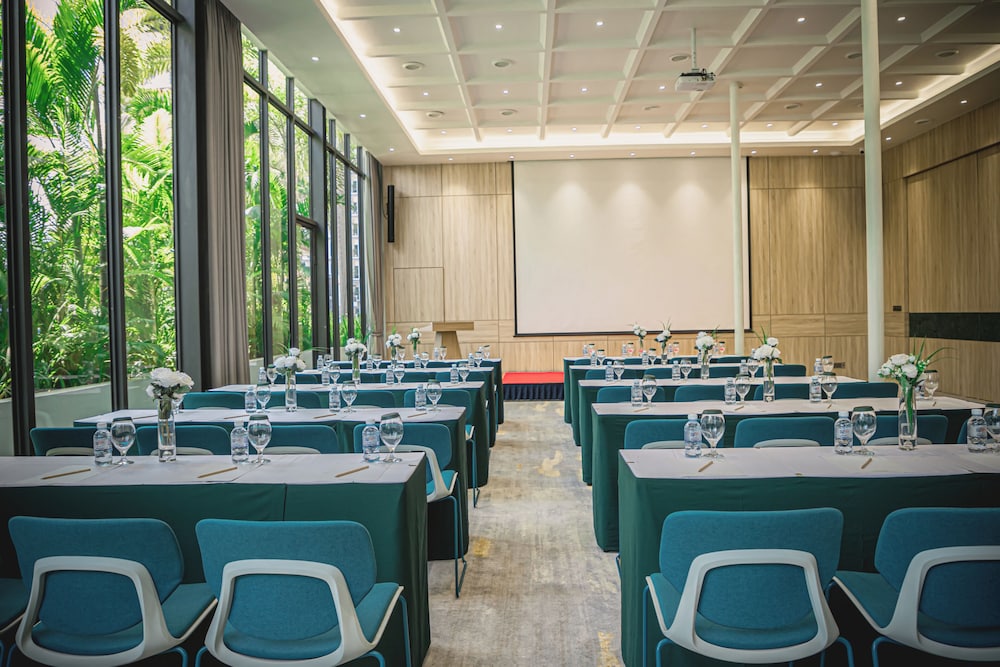Baitong Hotel And Resort Phnom Penh 37/47