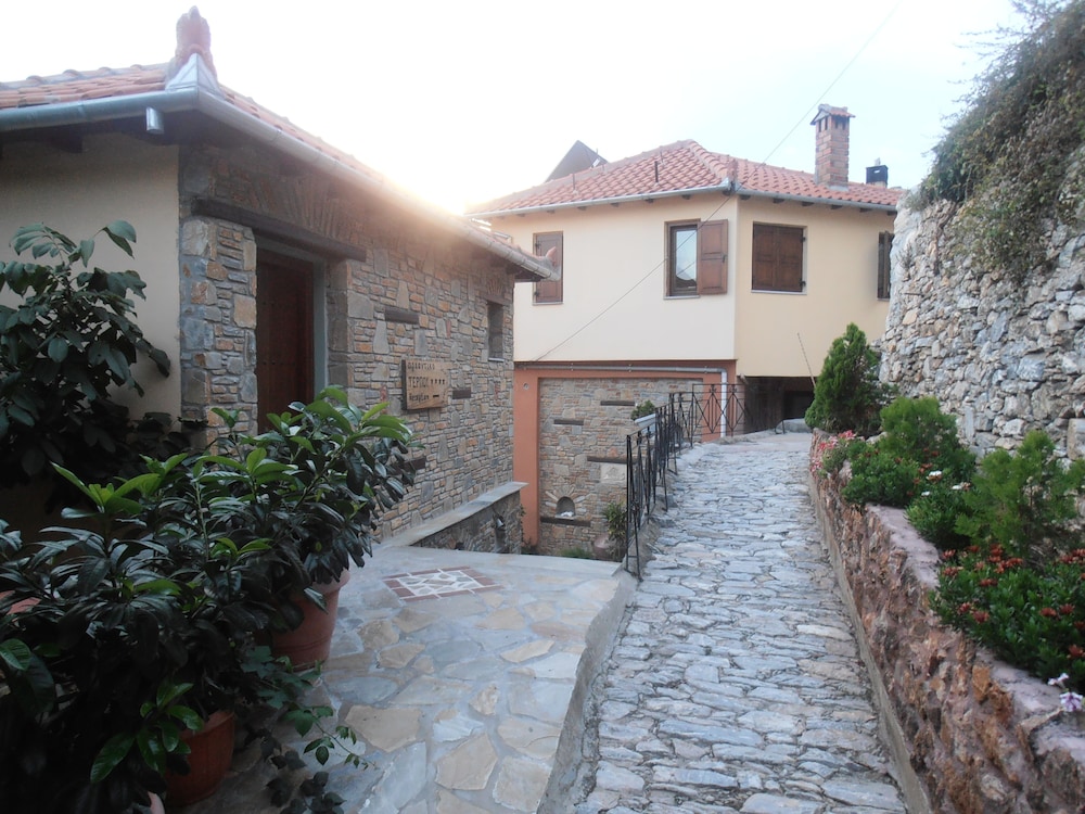 Mansion Terpou 39/46