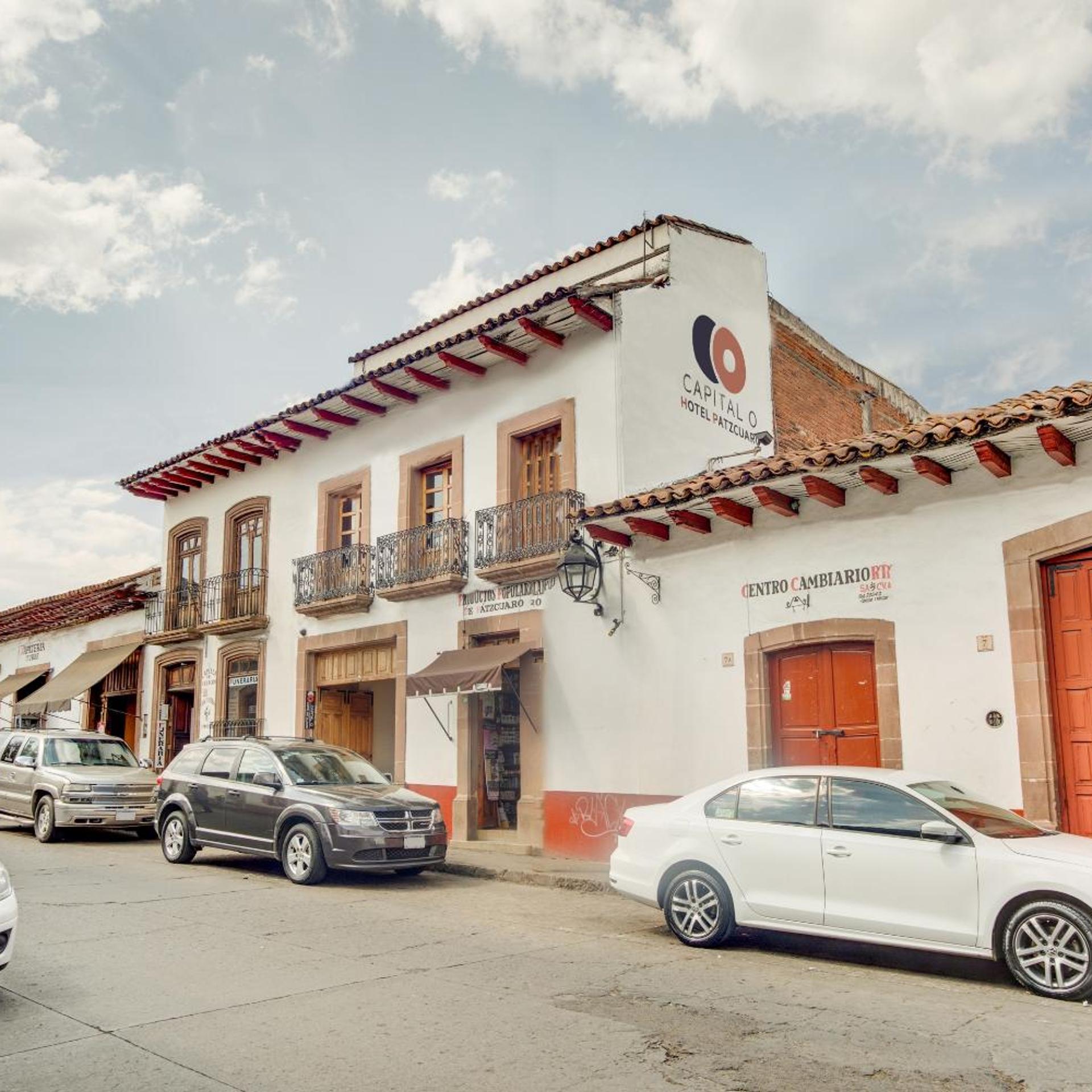 Hotel Patzcuaro 36/56
