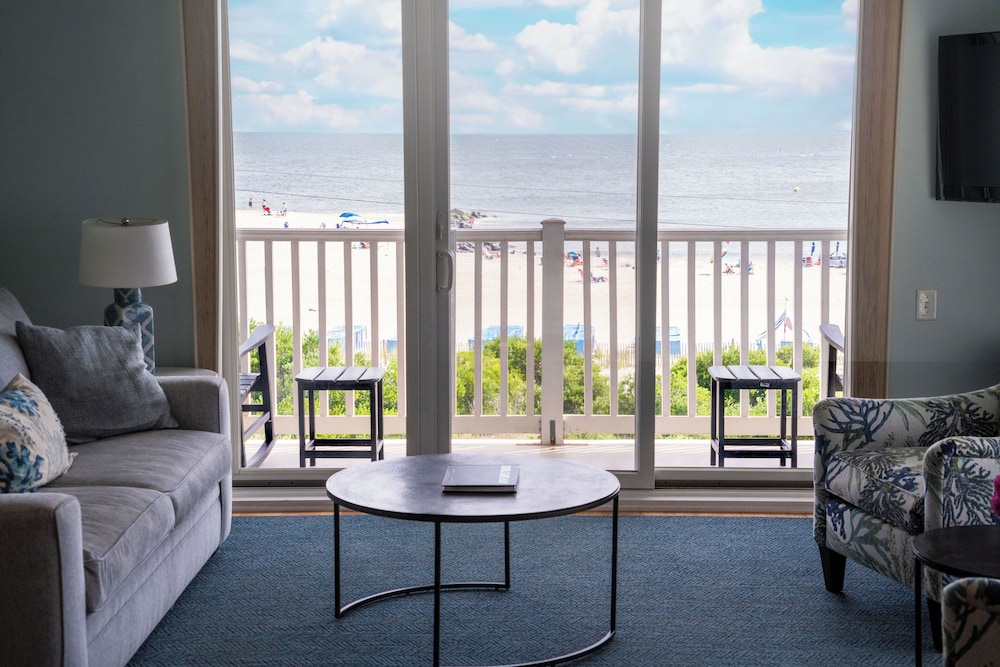 Sandpiper Beach Club 27/50
