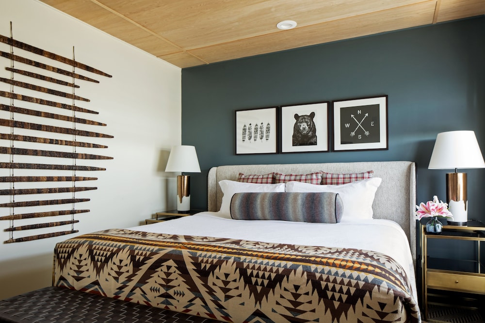 RiverPlace, a Kimpton Hotel 12/80