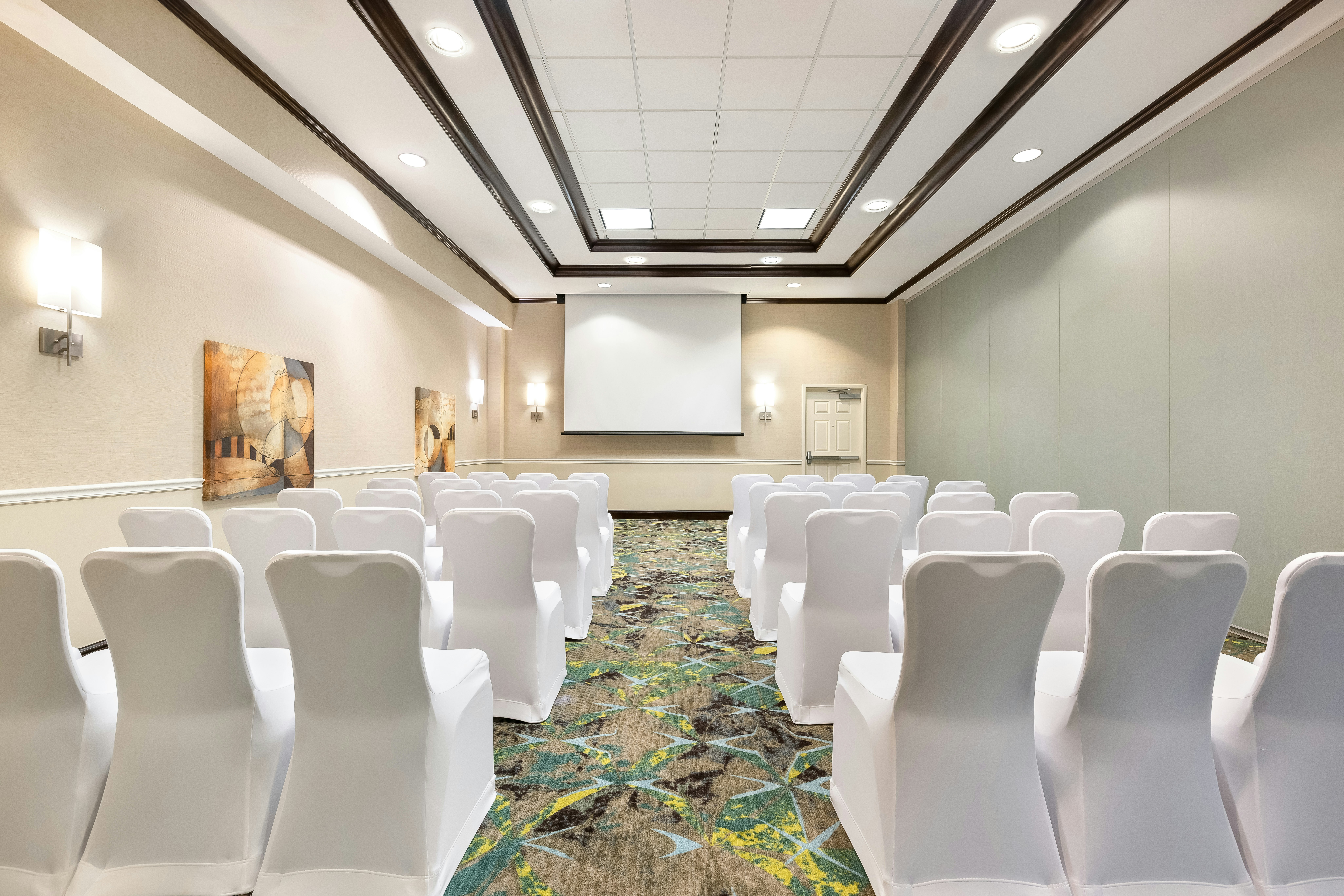 Hilton Garden Inn Dulles North 71/82