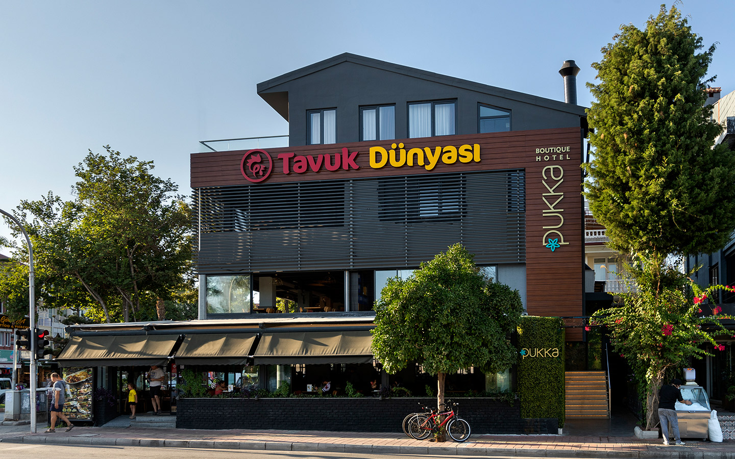 Pukka Boutique Hotel 1/25