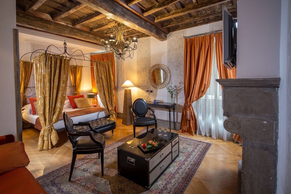 The Inn At The Roman Forum 104/126