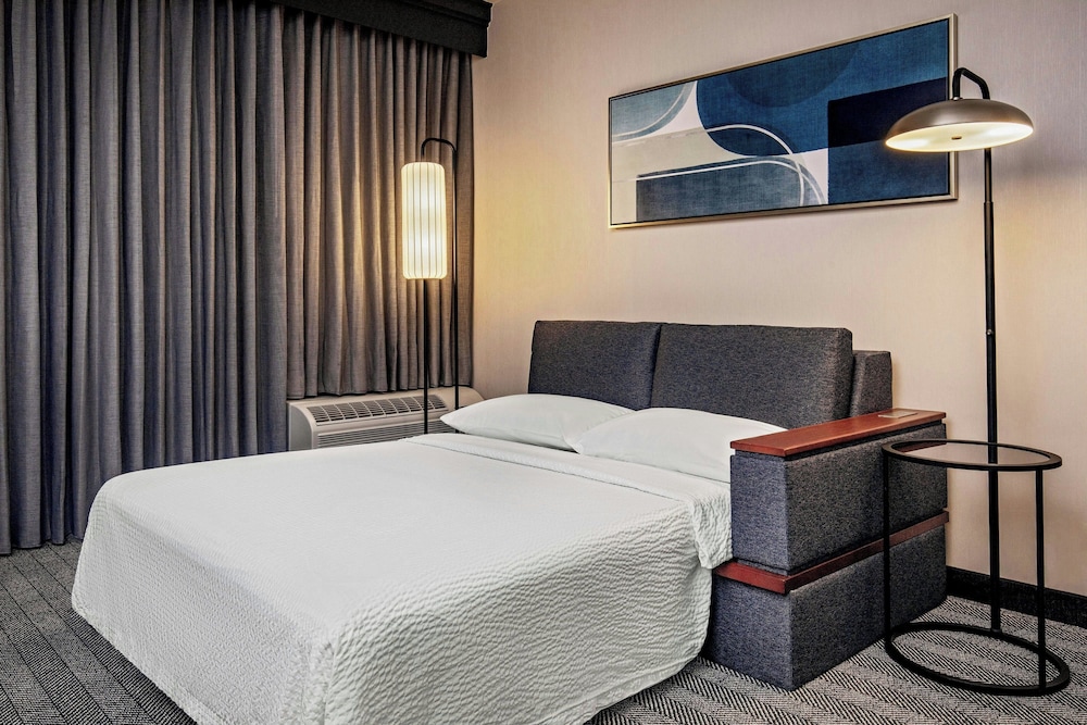 Courtyard by Marriott Boston Andover 14/59
