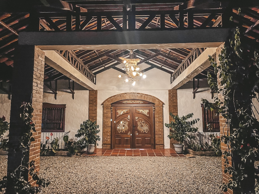 Hotel Casona Montañesa Quindío 10/50