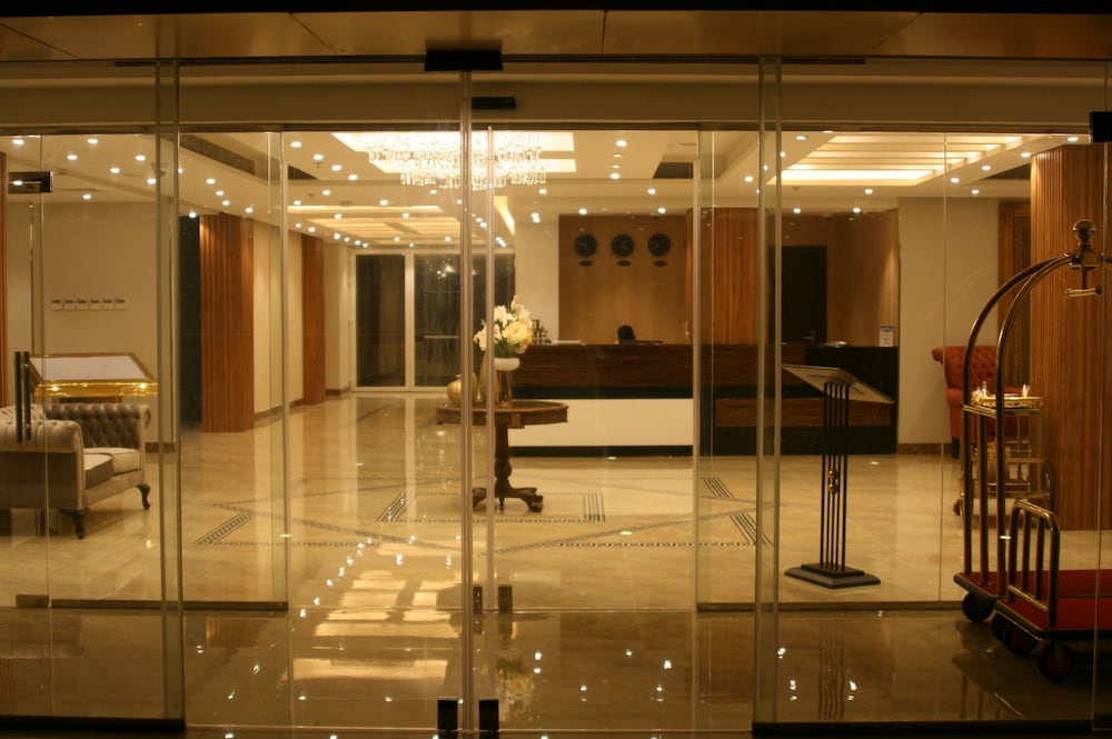 The Secure Inn Hotel Muscat 12/69