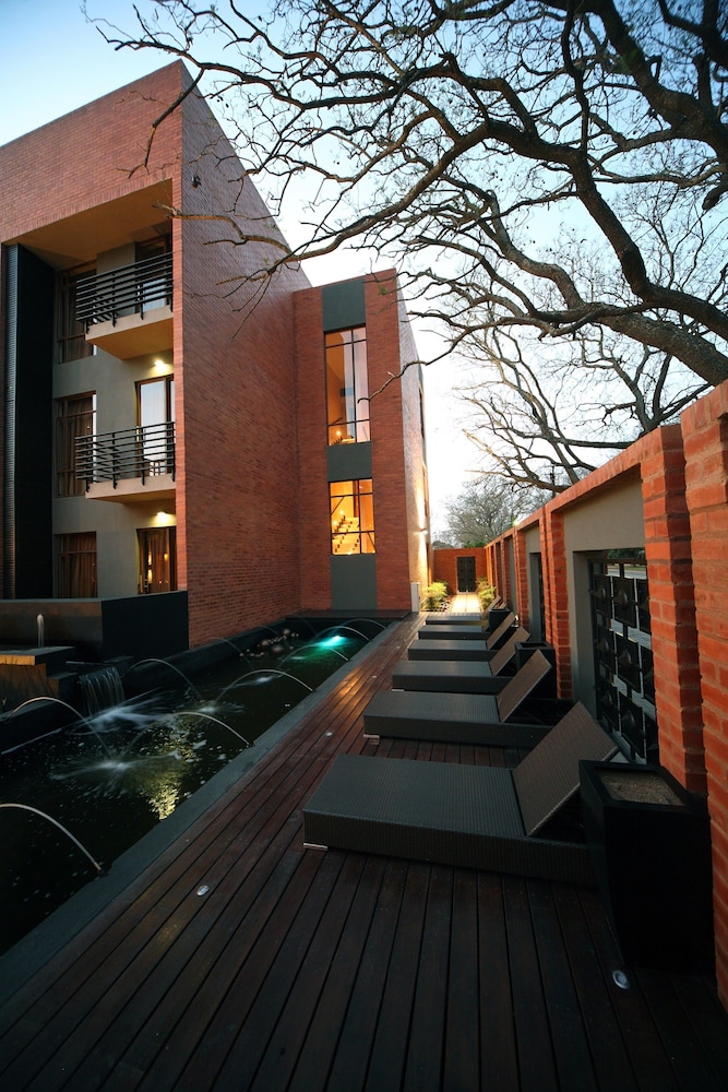 Fusion Boutique Hotel 31/68