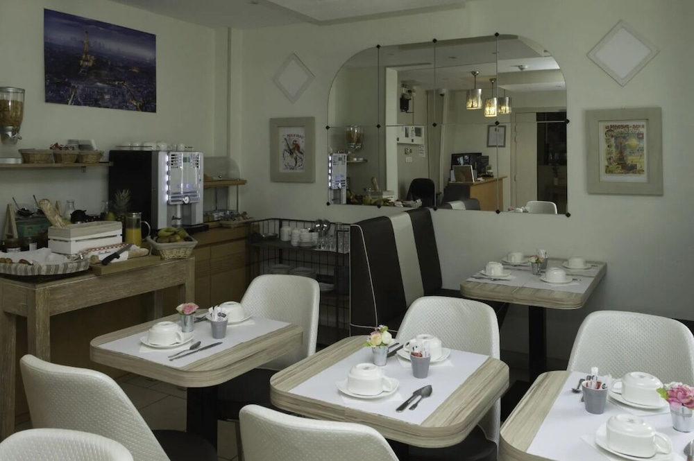 Hotel Paris La Defense 32/43
