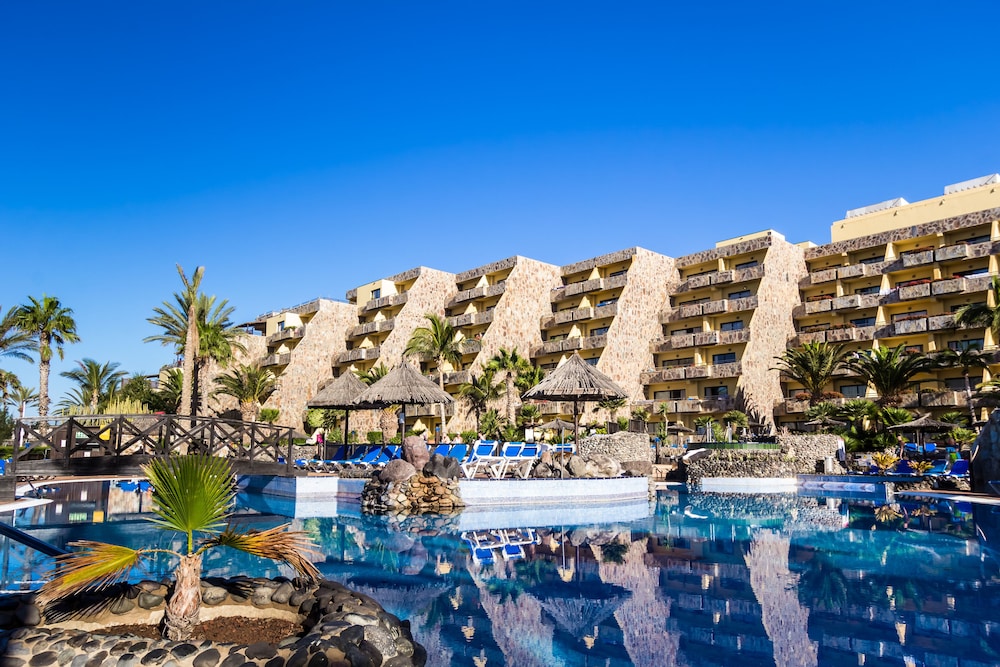 BLUEBAY BEACH CLUB 20/41