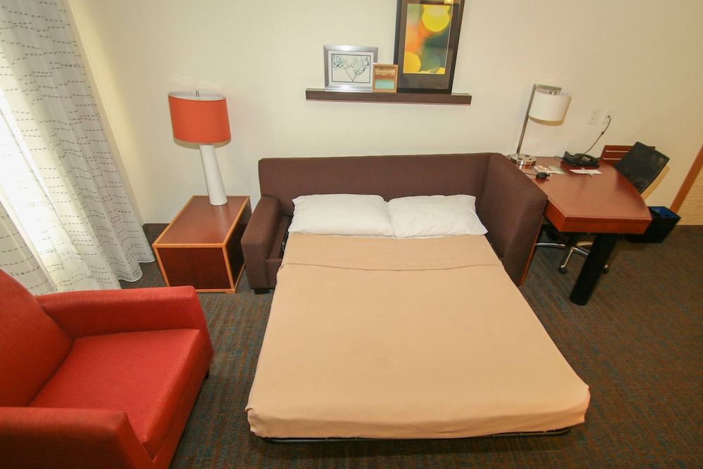 Residence Inn Newport News Airport 10/31