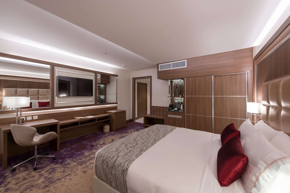 رامادا كونتيننتال جدة(Ramada by Wyndham Continental Jeddah) 19/68
