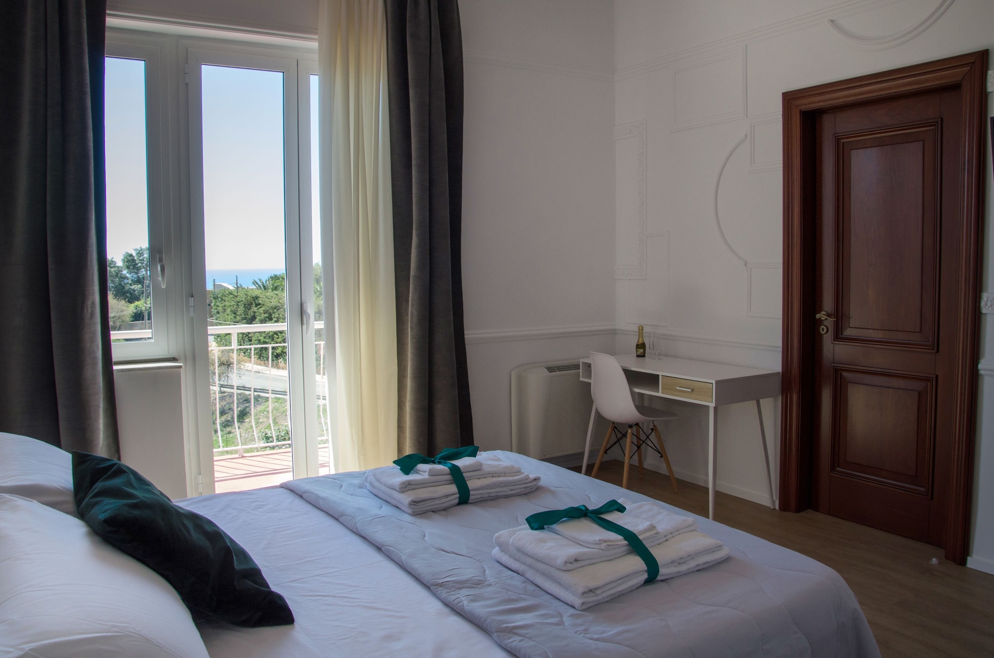 DESIGN, DOUBLE BED