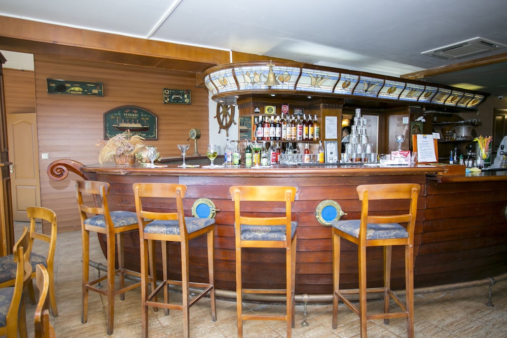Chaika Beach Resort 24/50