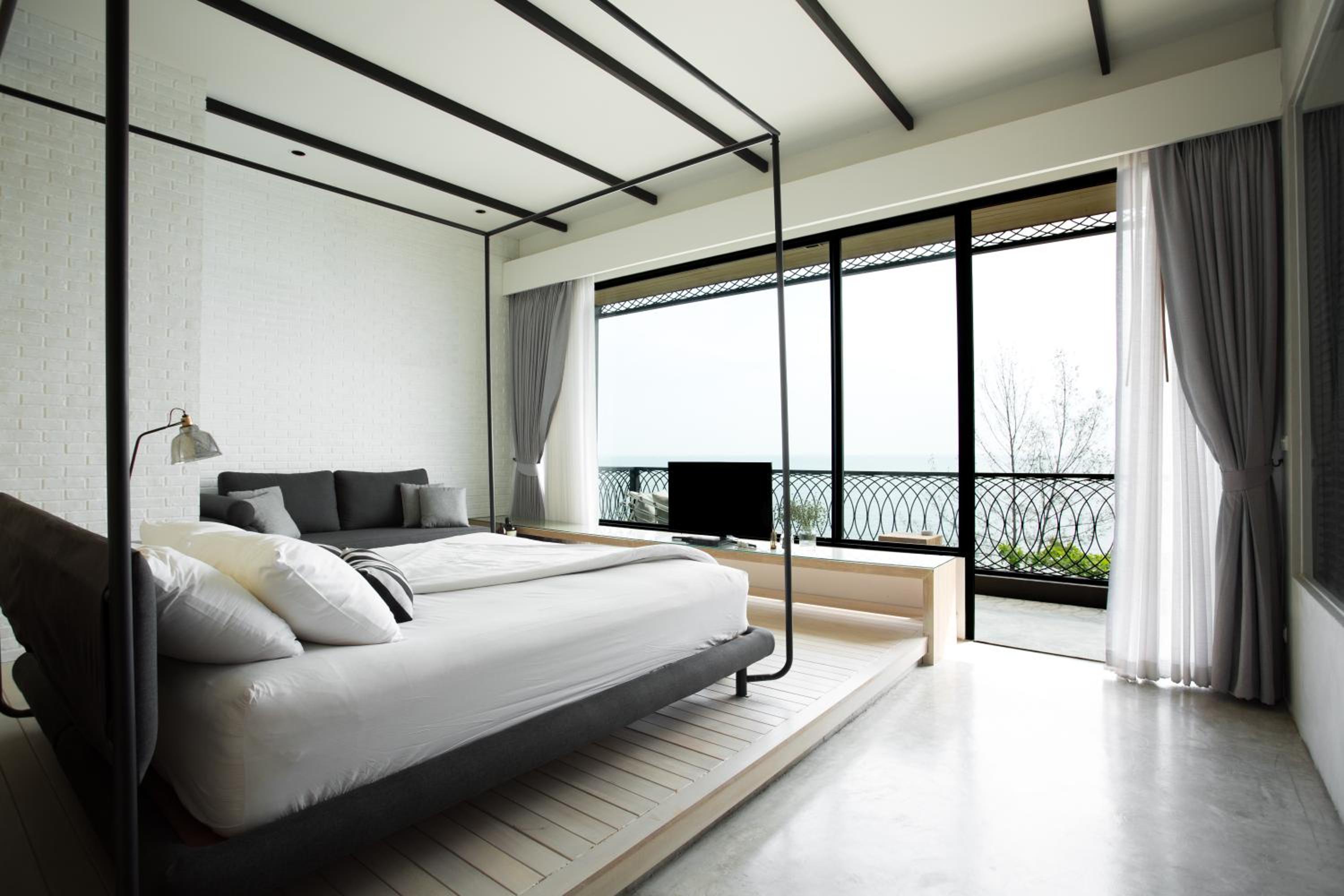 Ocean, Loft, Bathtub