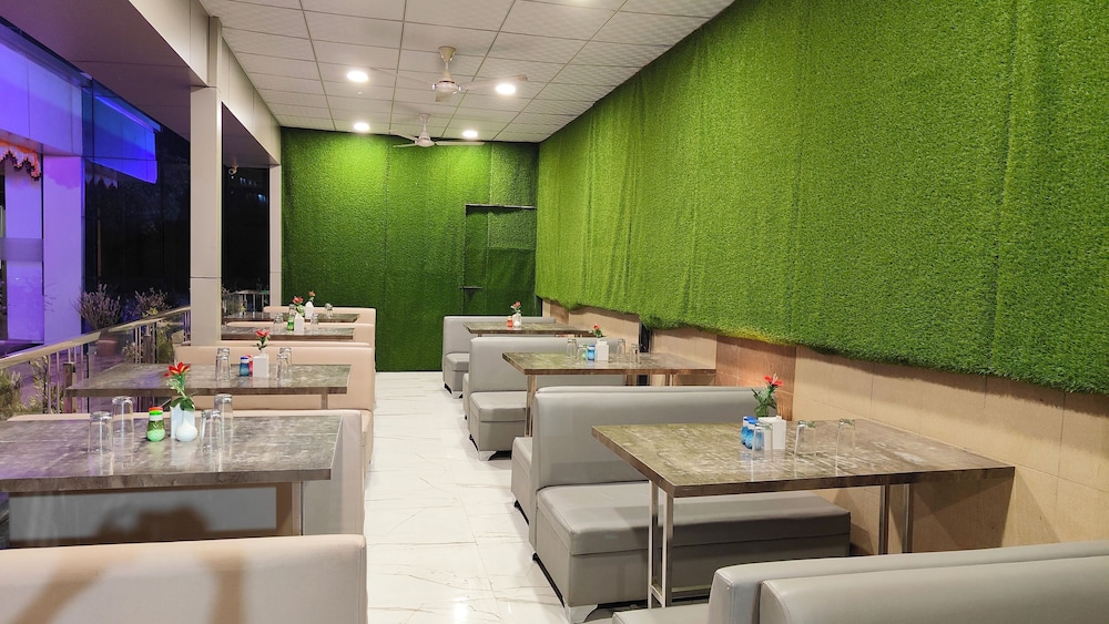 Hotel Yog Palace 42/50