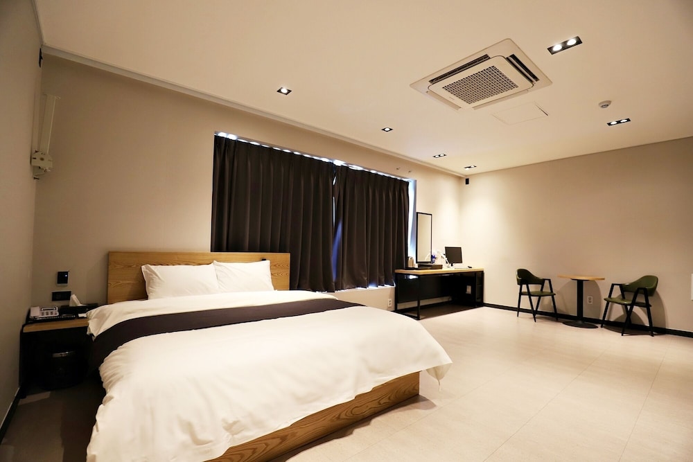 Dongducheon Hotel The Gray 8/29