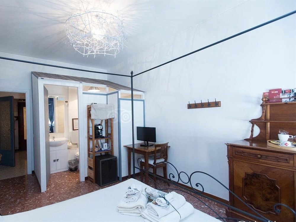 Le Fate Apartments 9/47