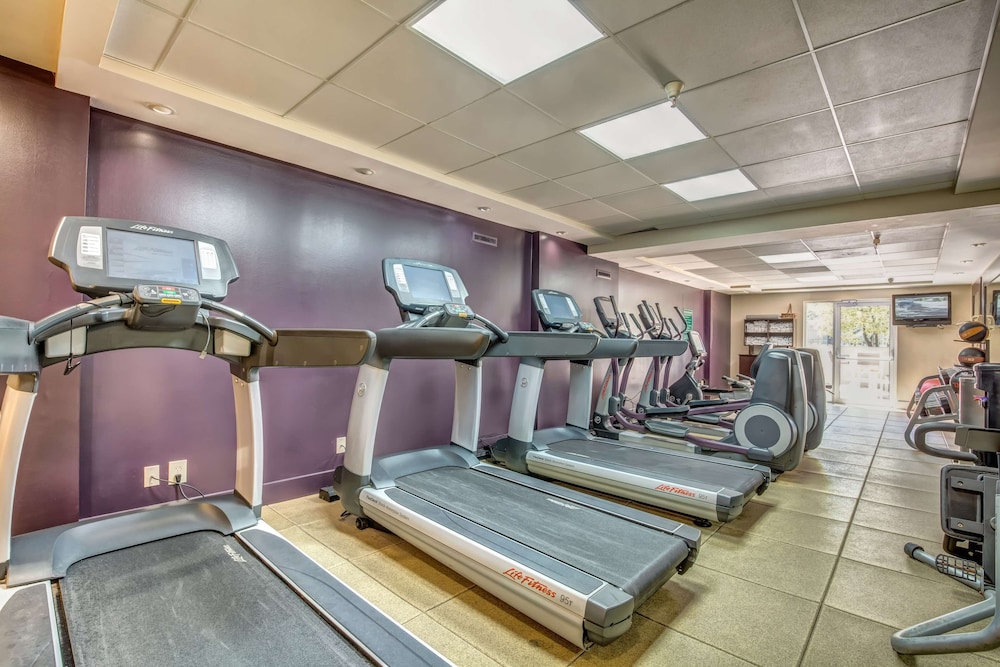 Embassy Suites by Hilton Memphis East Germantown Area 35/80