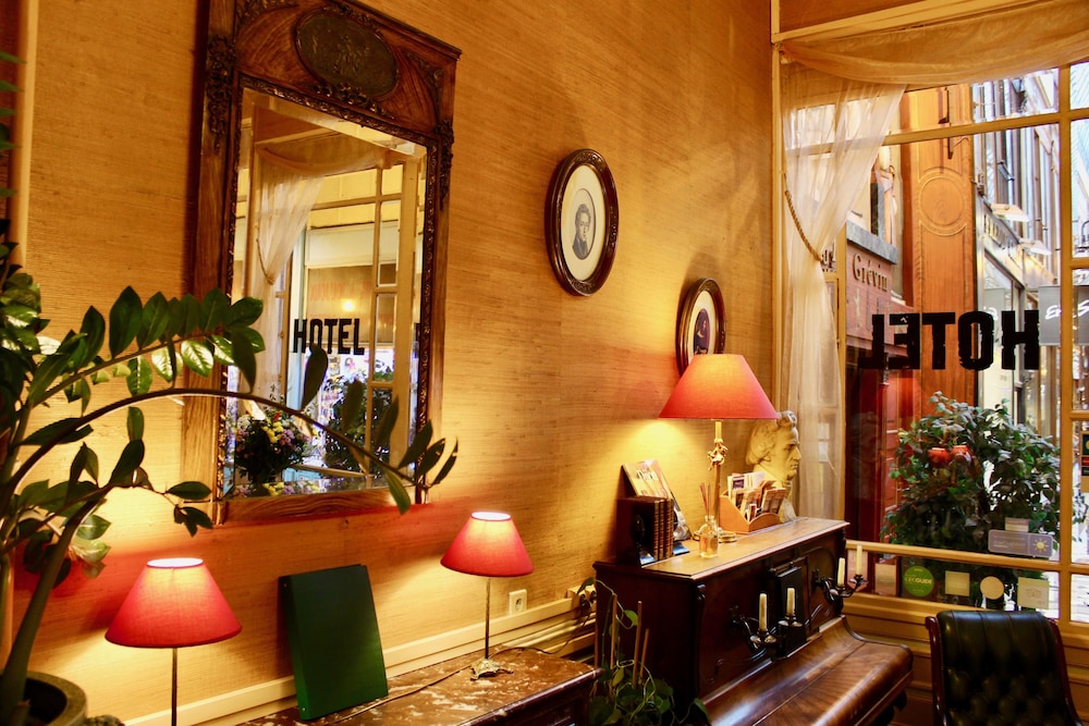 Hôtel Chopin 54/65