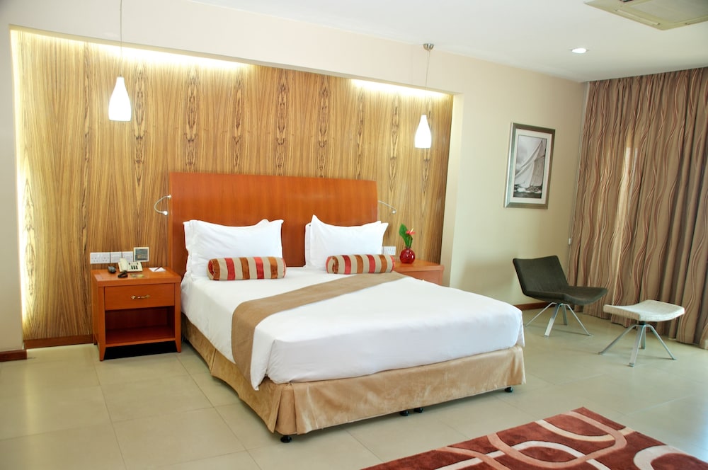 Harbour View Suites 18/60