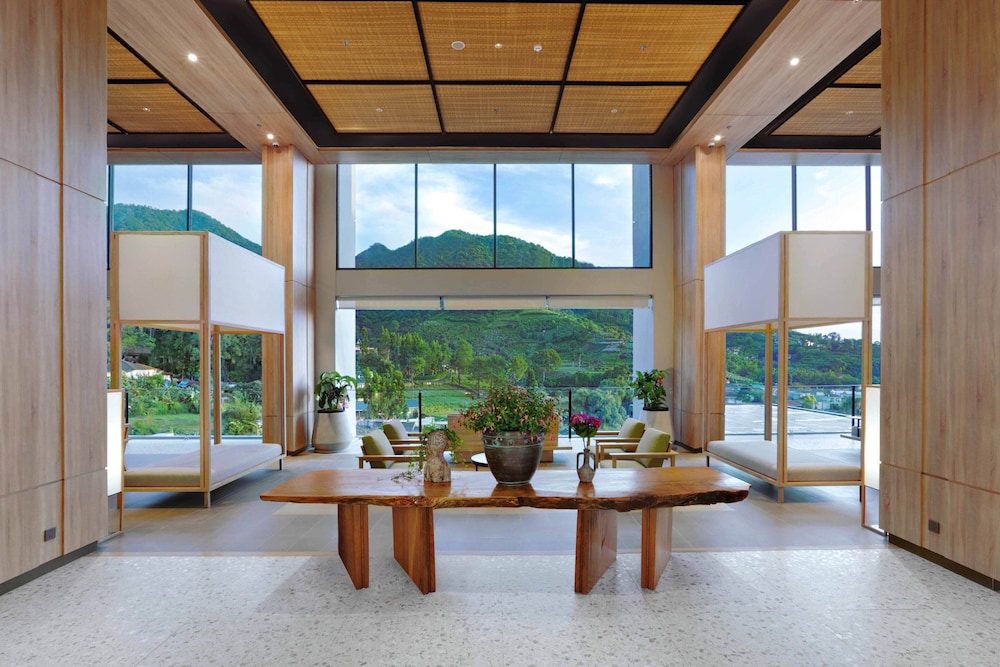 Grand Aston Puncak Hotel and Resort 32/50