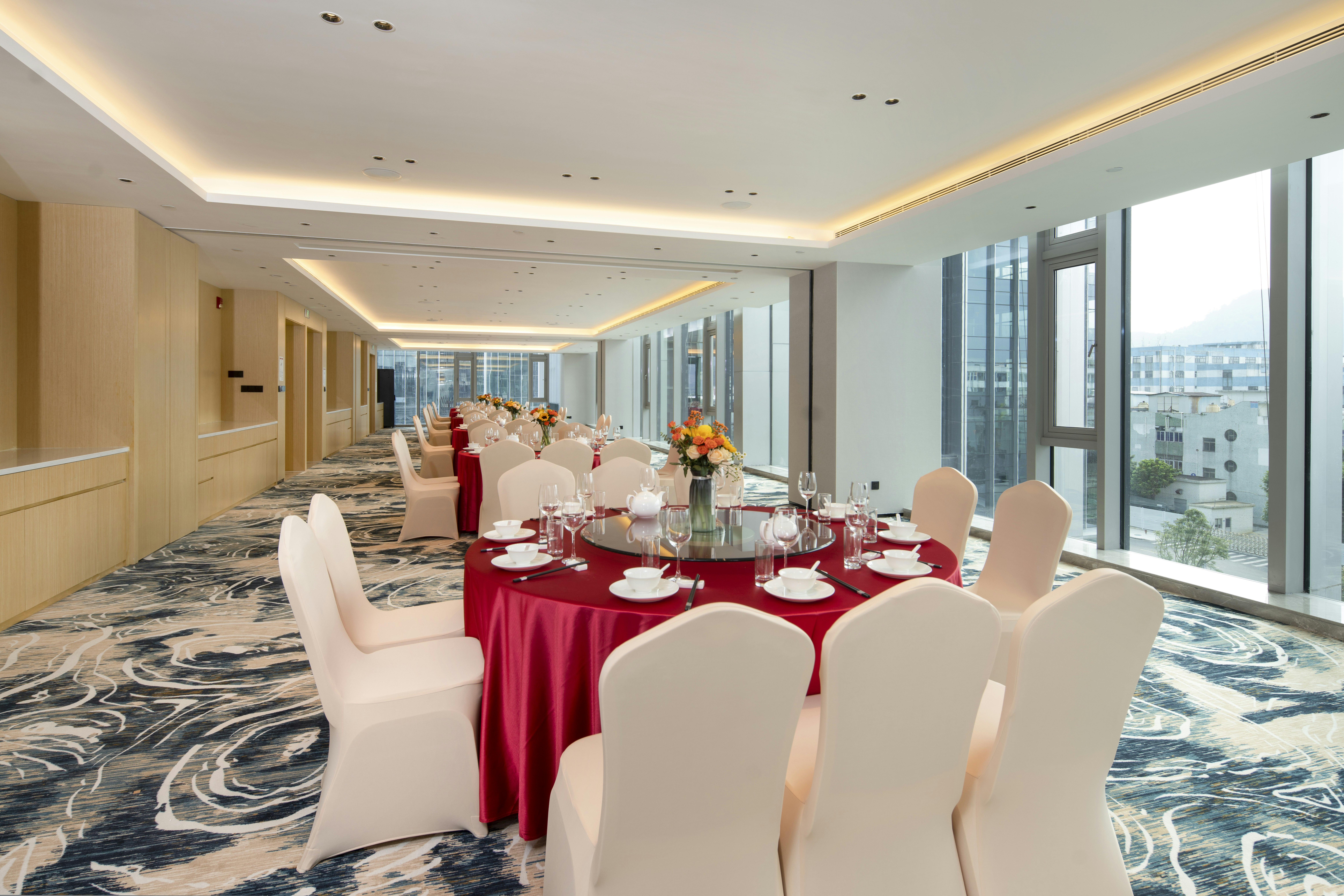 Hilton Garden Inn Shenzhen Airport 8/13