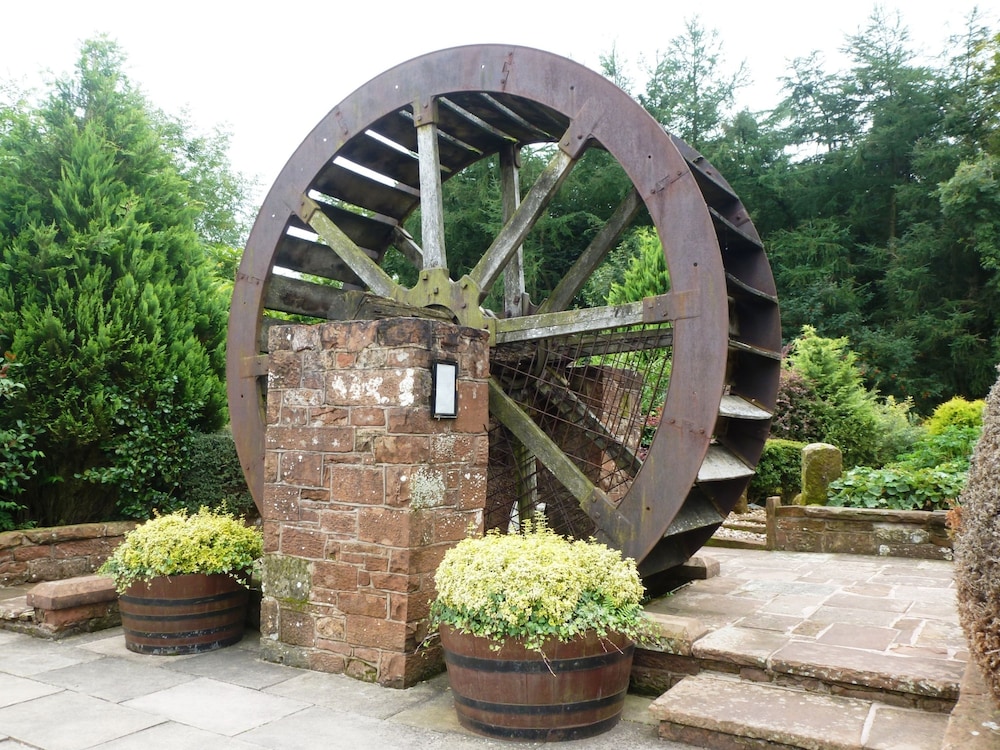 The Mill Forge 42/45