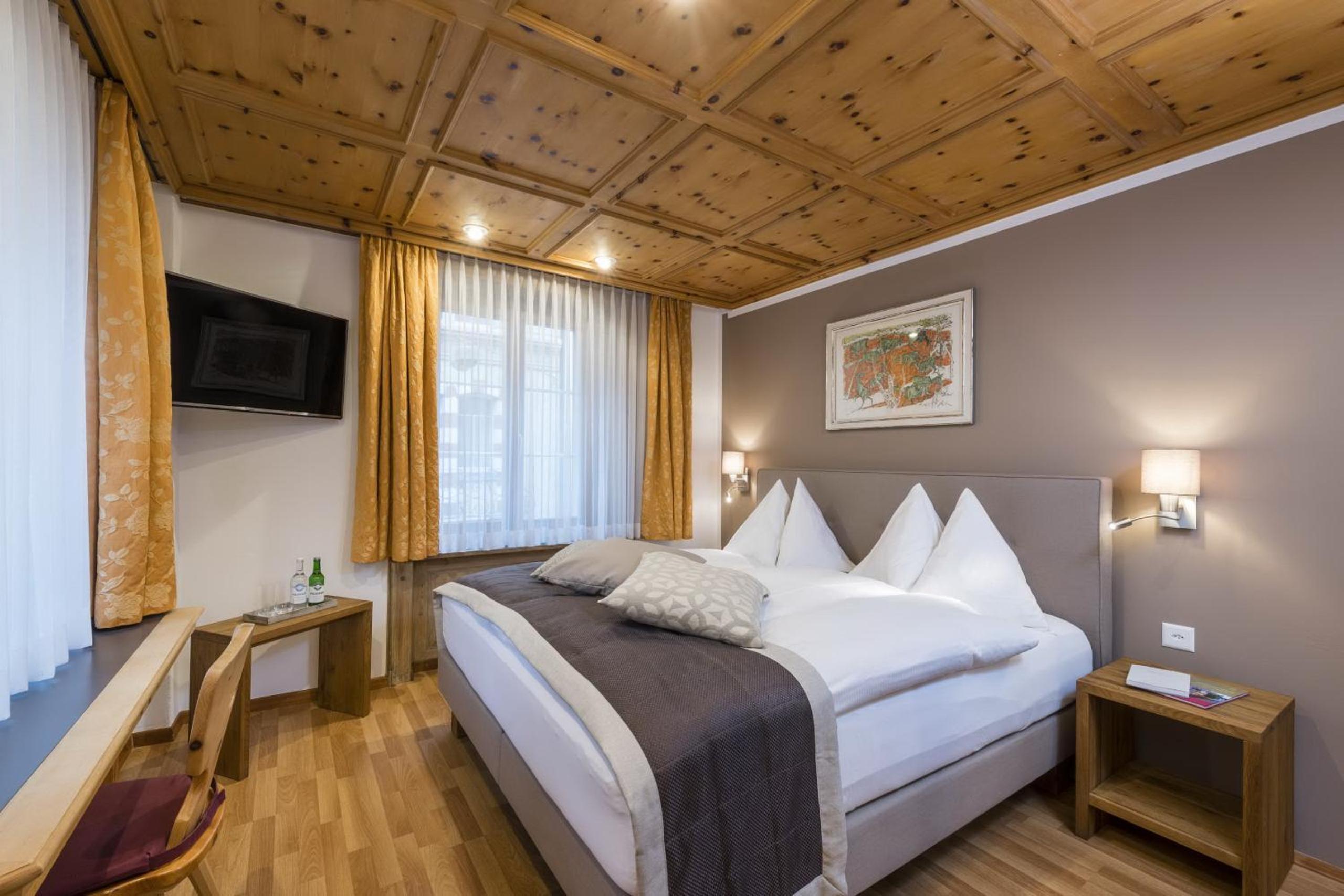 Standard, Double Bed