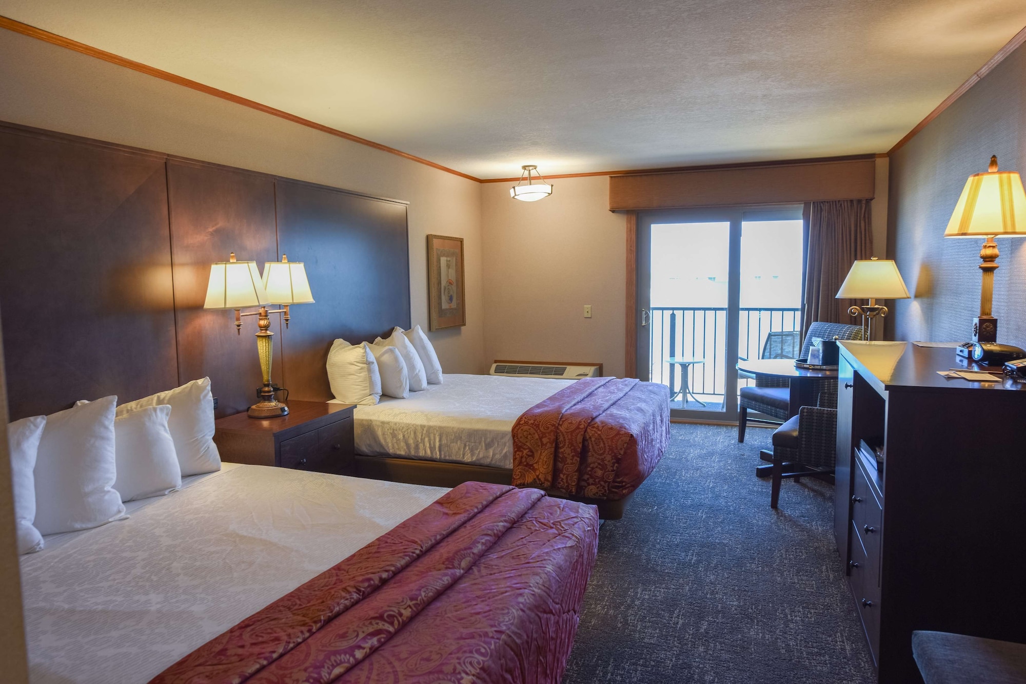 Suite, 3 Queen Beds, Lake Side
