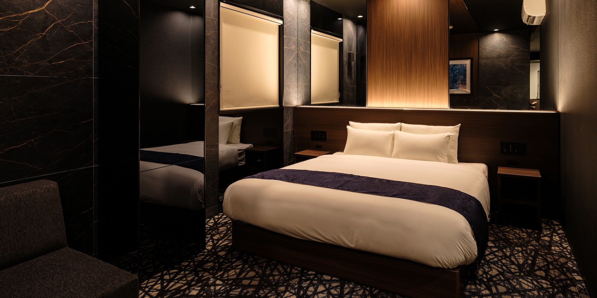 STANDARD, QUEEN BED