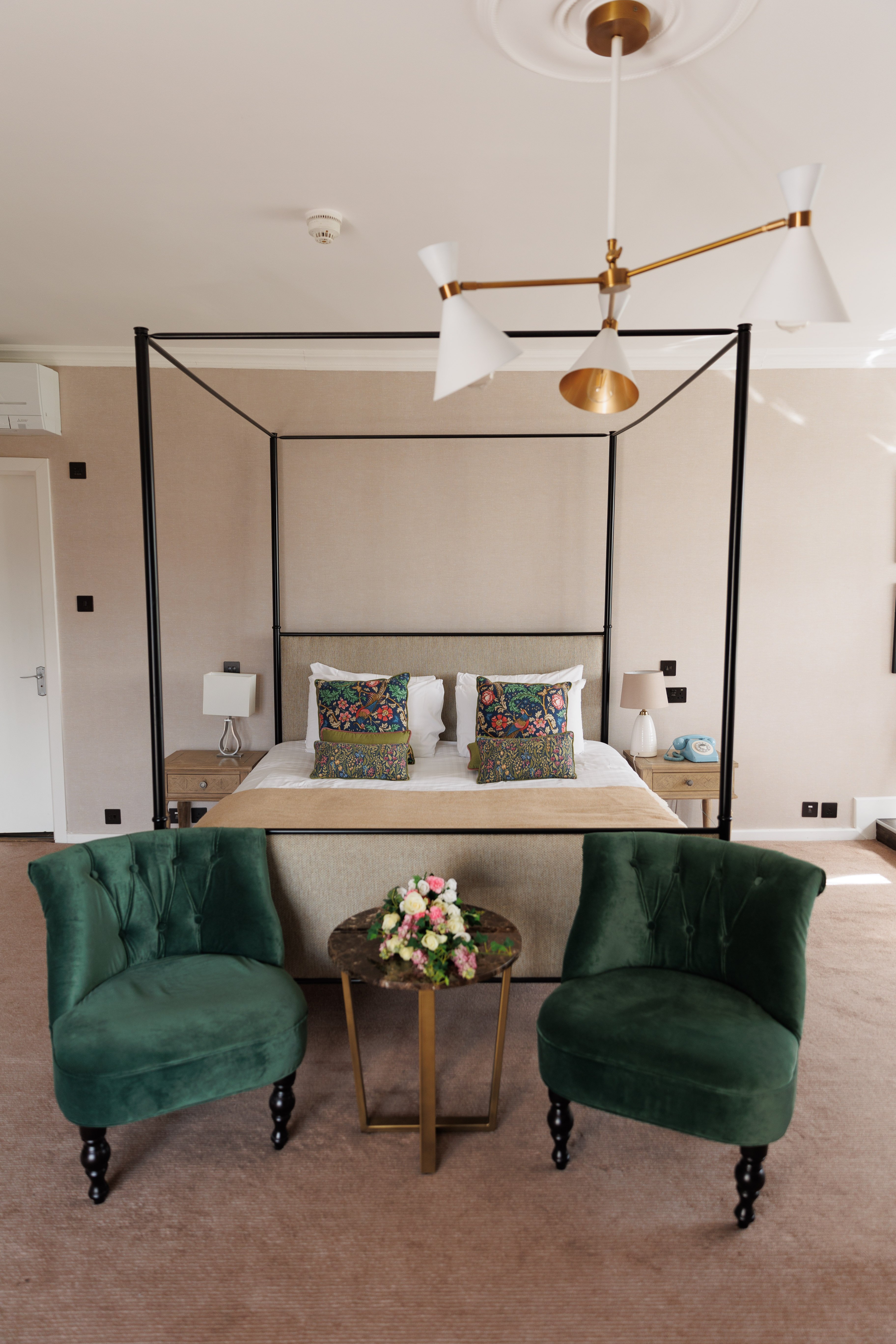 Stanton House Hotel 55/85