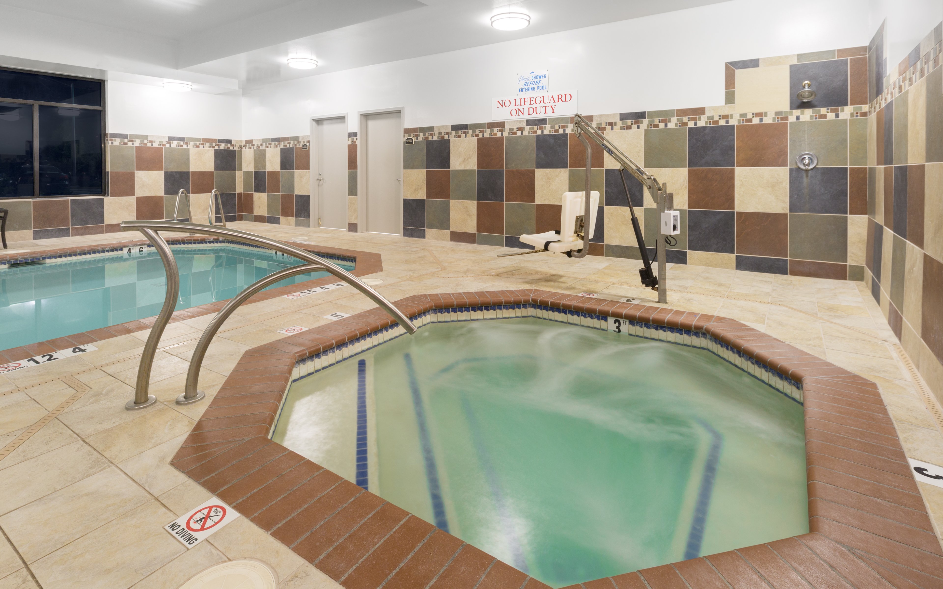 Holiday Inn Express Hotel And Suites Eugene Downtown University 42/70