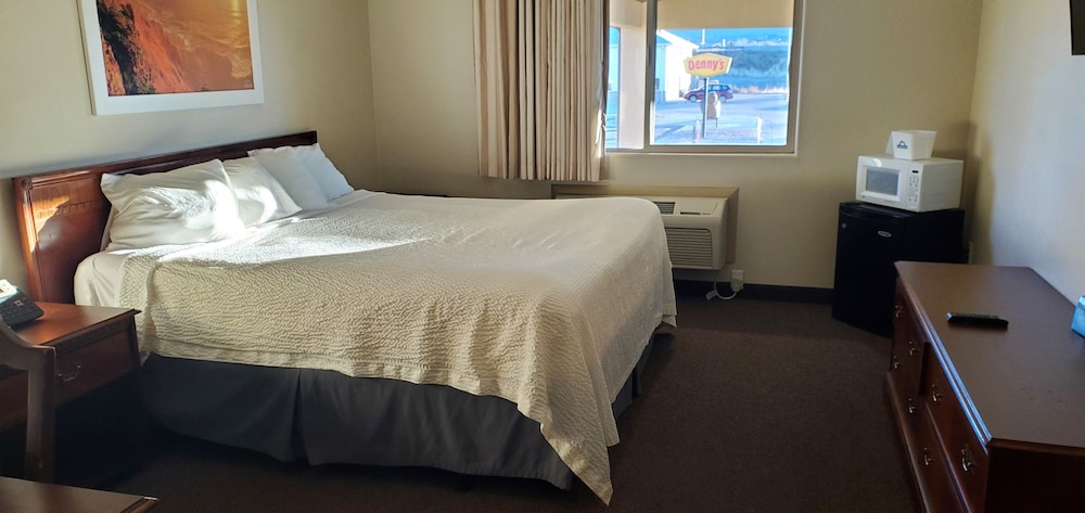 Days Inn by Wyndham Beaver 11/22