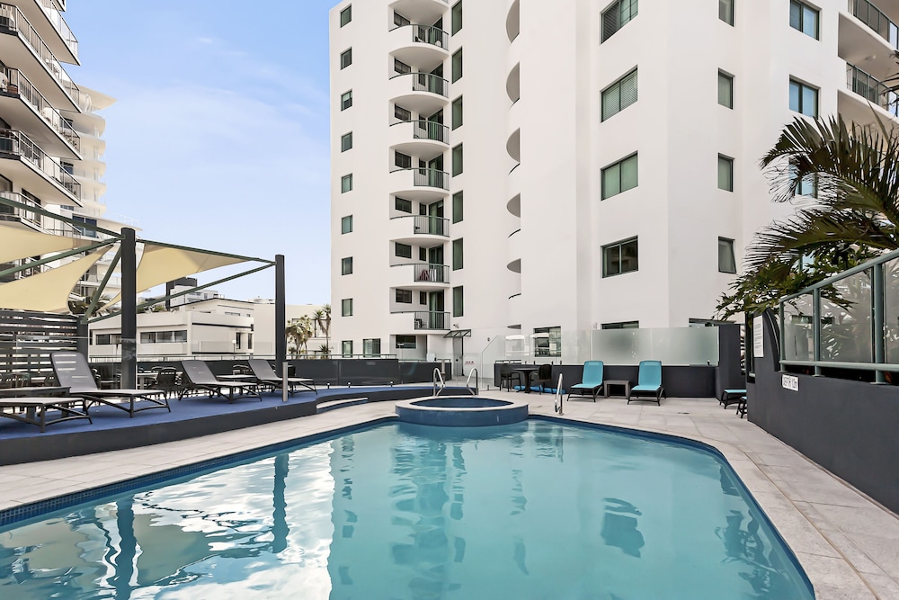 KEY LARGO MAROOCHYDORE 4/72
