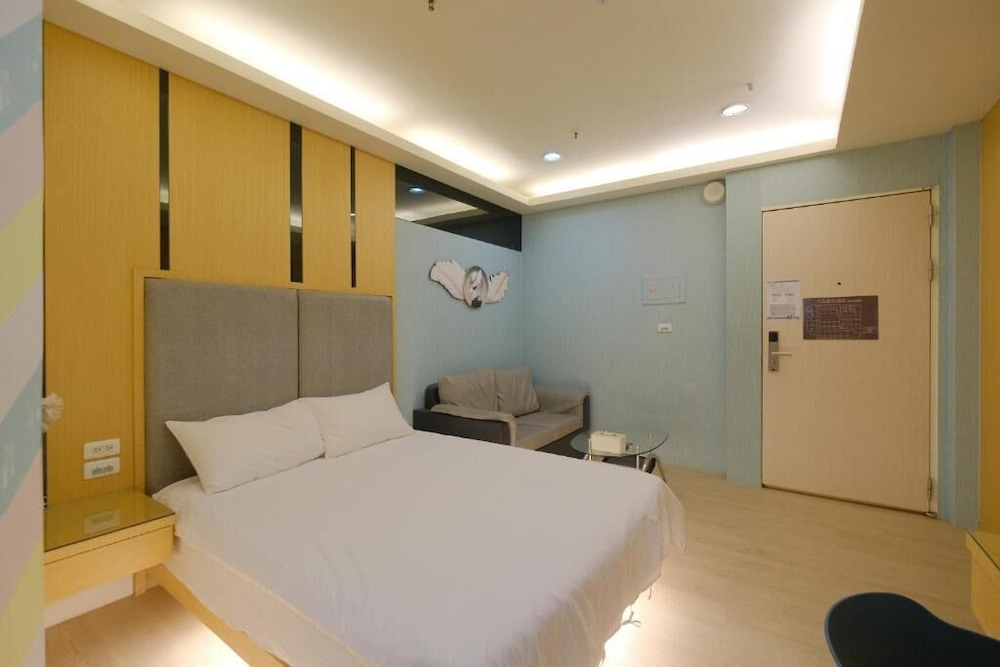 85 Asia Hotel 17/69