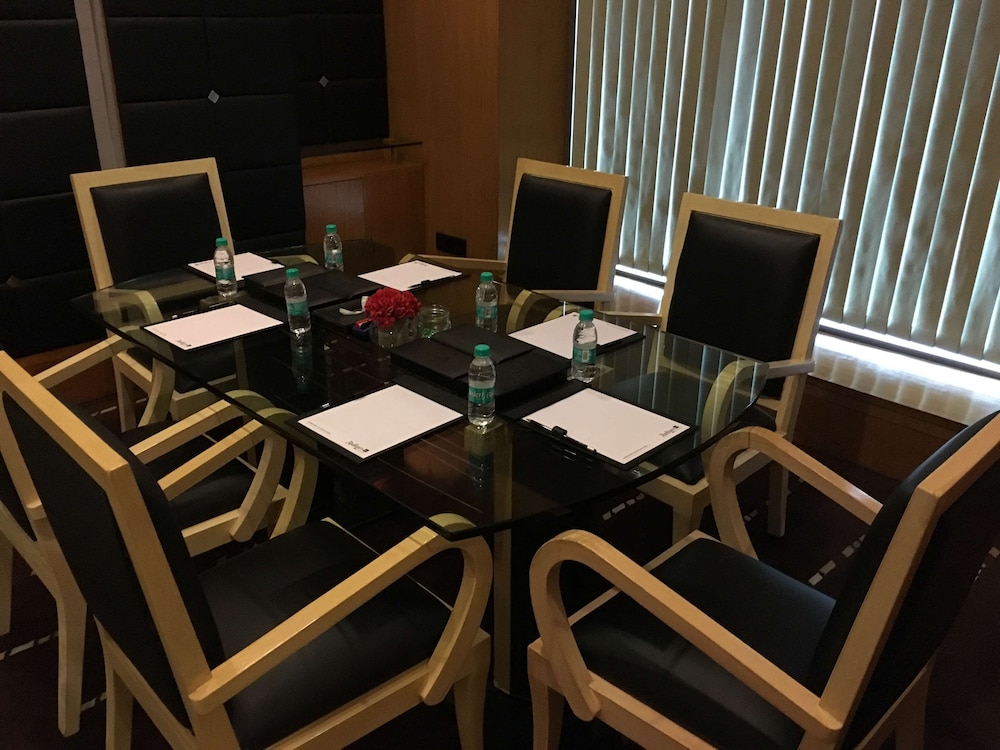 Radisson Blu Mbd Hotel Noida 40/50