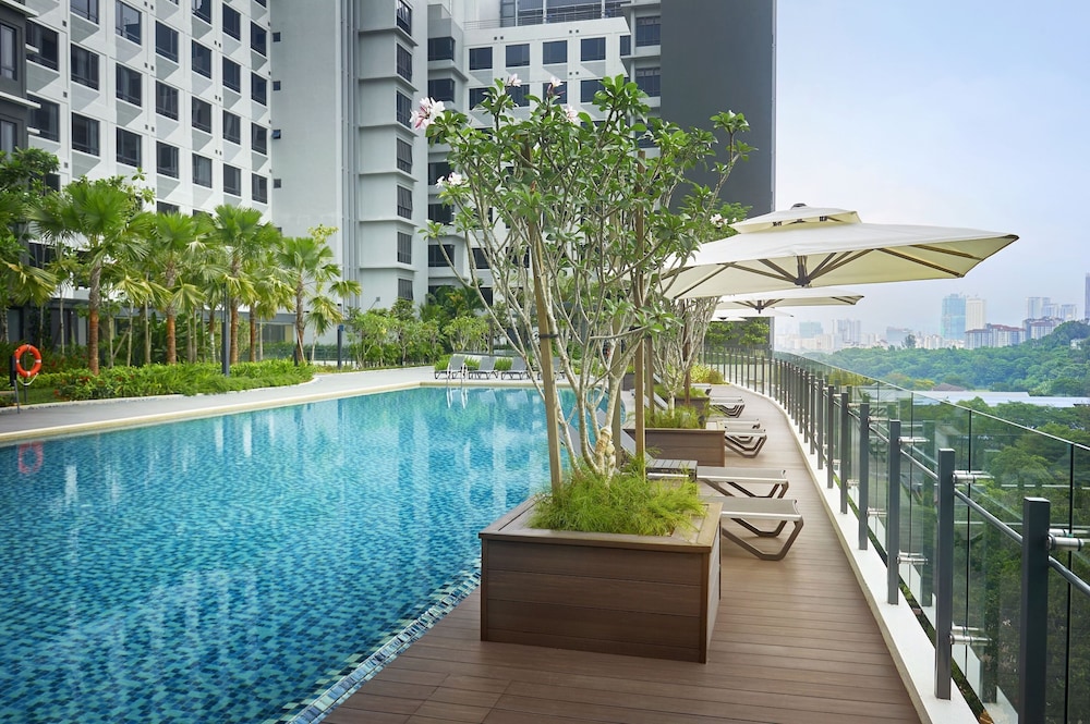 Komune Living Wellness 43/50