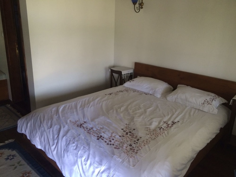 Villa Neva Hotel 4/23
