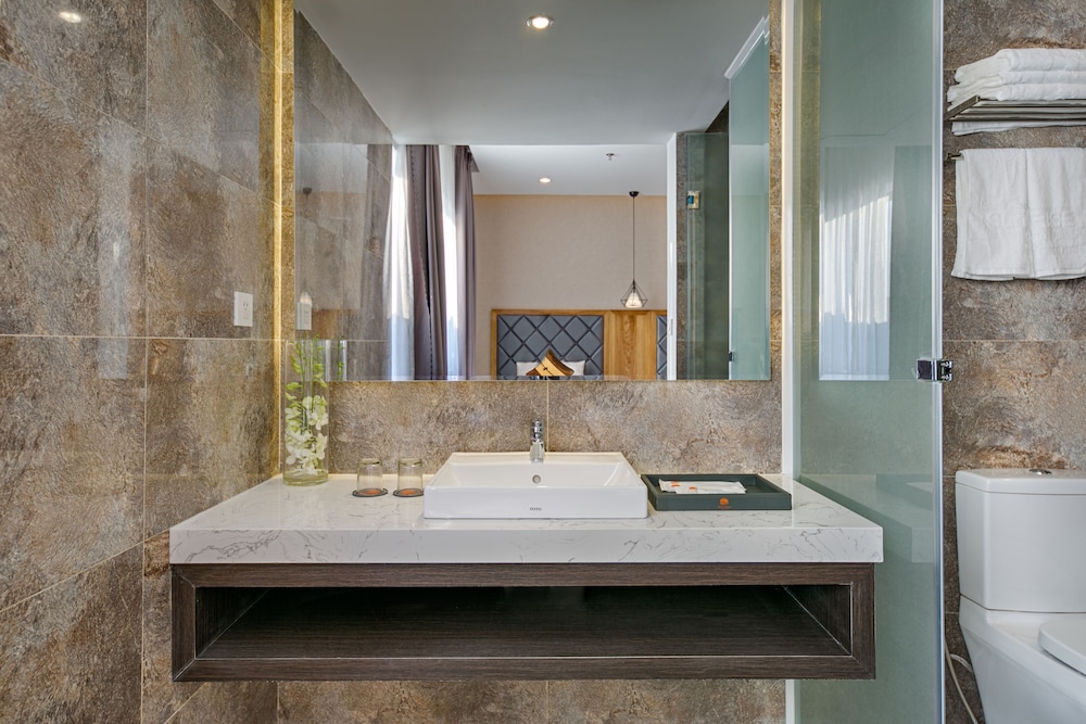 Grand Sunrise Boutique Hotel 60/61
