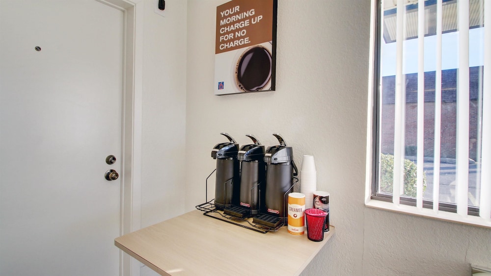 Motel6 Owensboro, KY 39/50