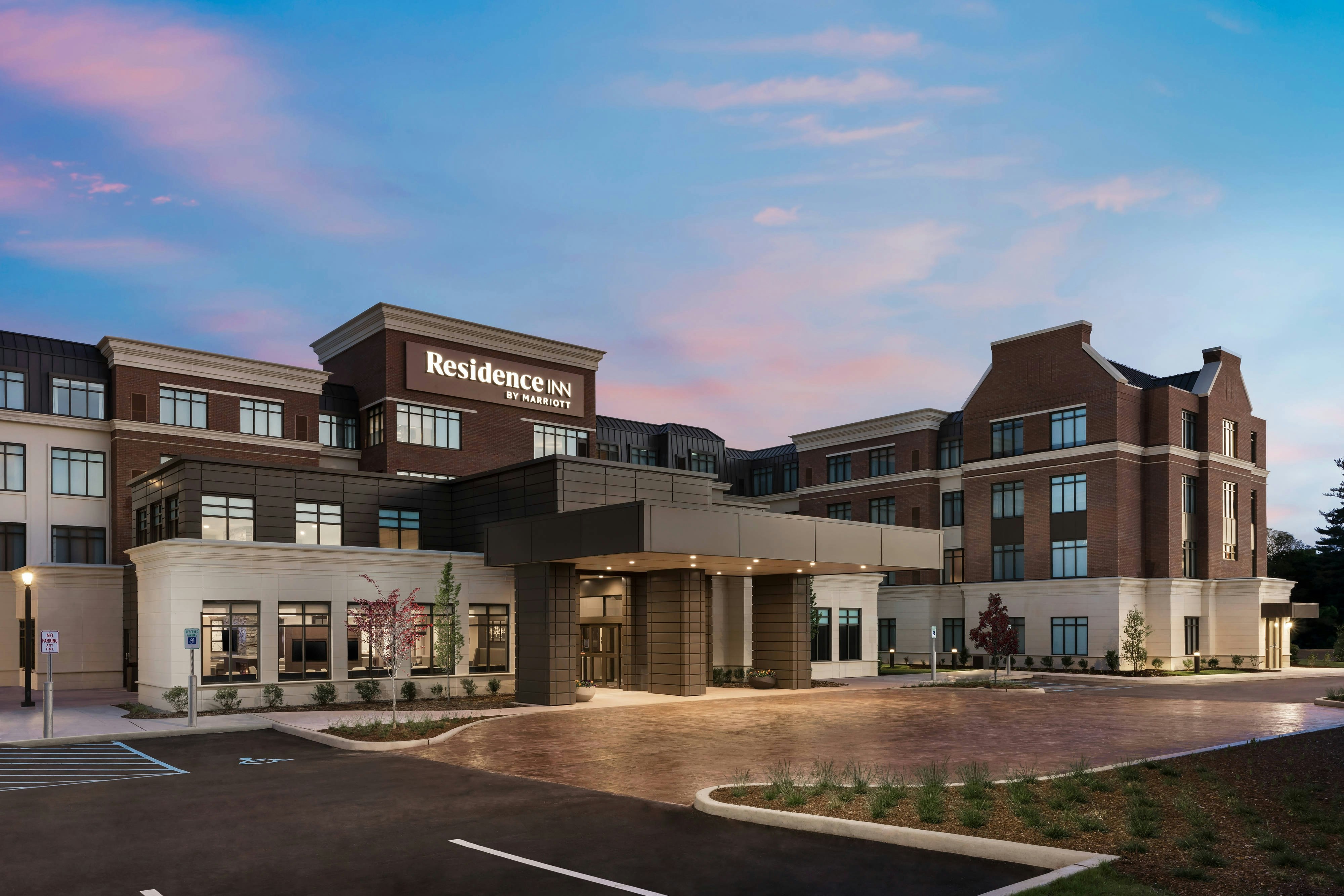 Residence Inn Long Island Garden City 2/51