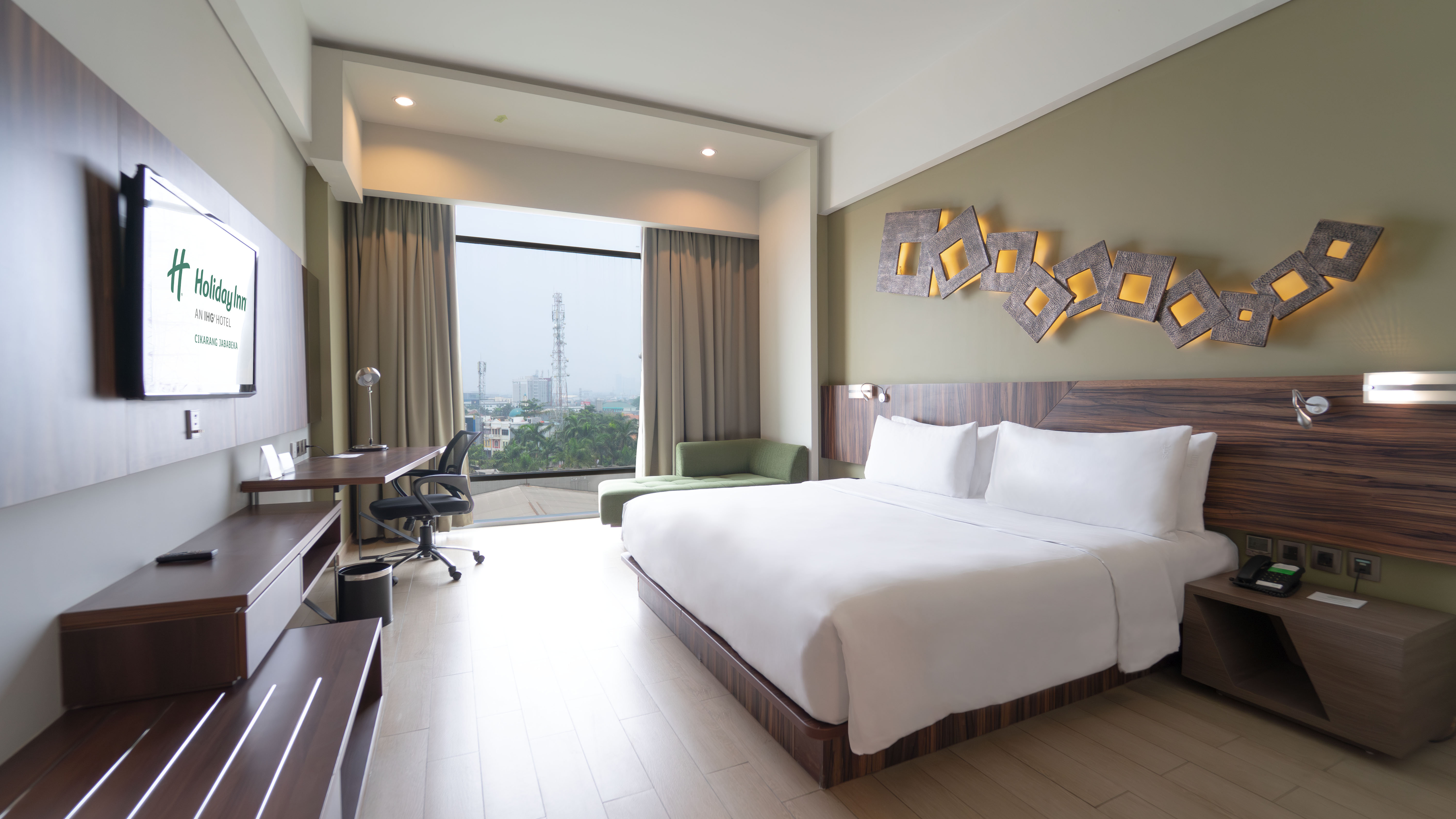 Standard, King Bed