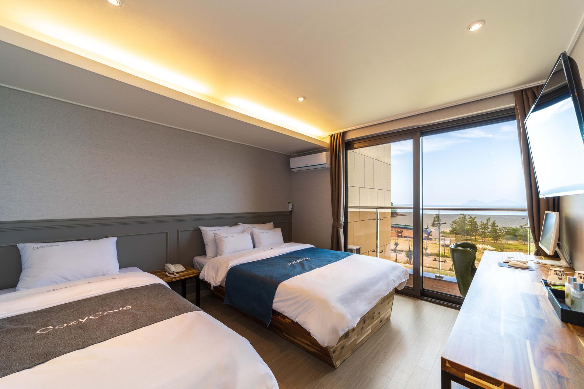 CozyCove Boutique Hotel 20/32